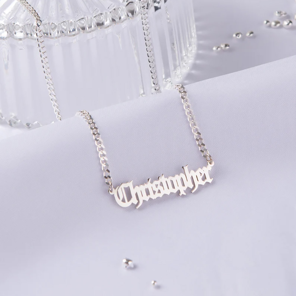 Vintage Fashion Guild - Personalized Old English Stainless Steel Necklace