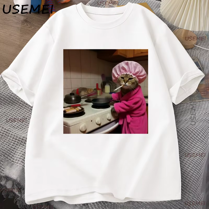 Vintage Fashion Gen Z - Funny Housewife Cat T-Shirt Vintage Ccotton