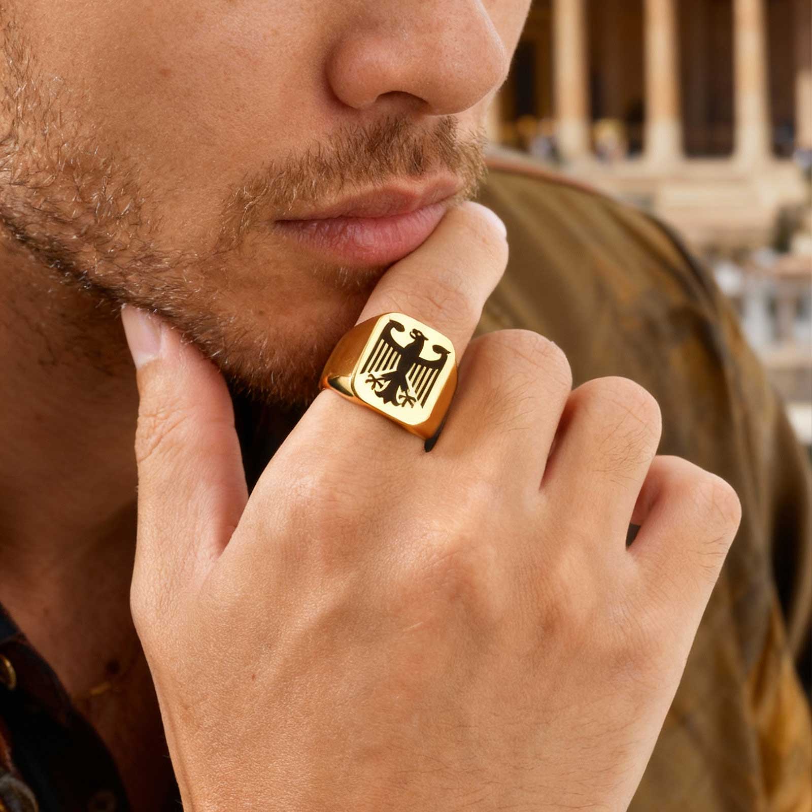 Custom Flying Hawk Eagle Ring  – Vintage Fashion Guild recenzja i cena