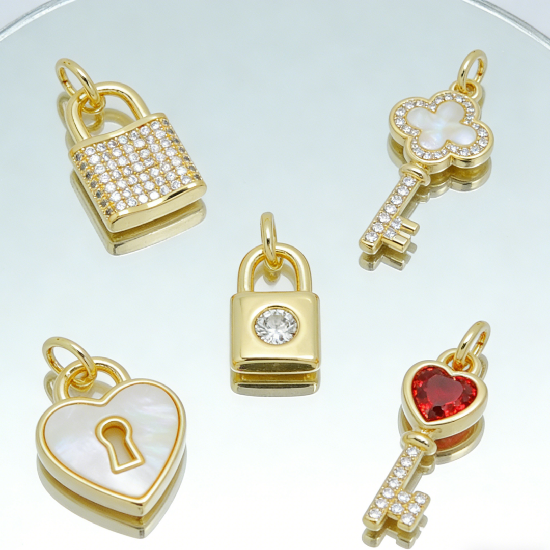4Pcs Pendants Sparkling Heart  – Vintage Fashion Jewelry Necklaces recenzja i cena