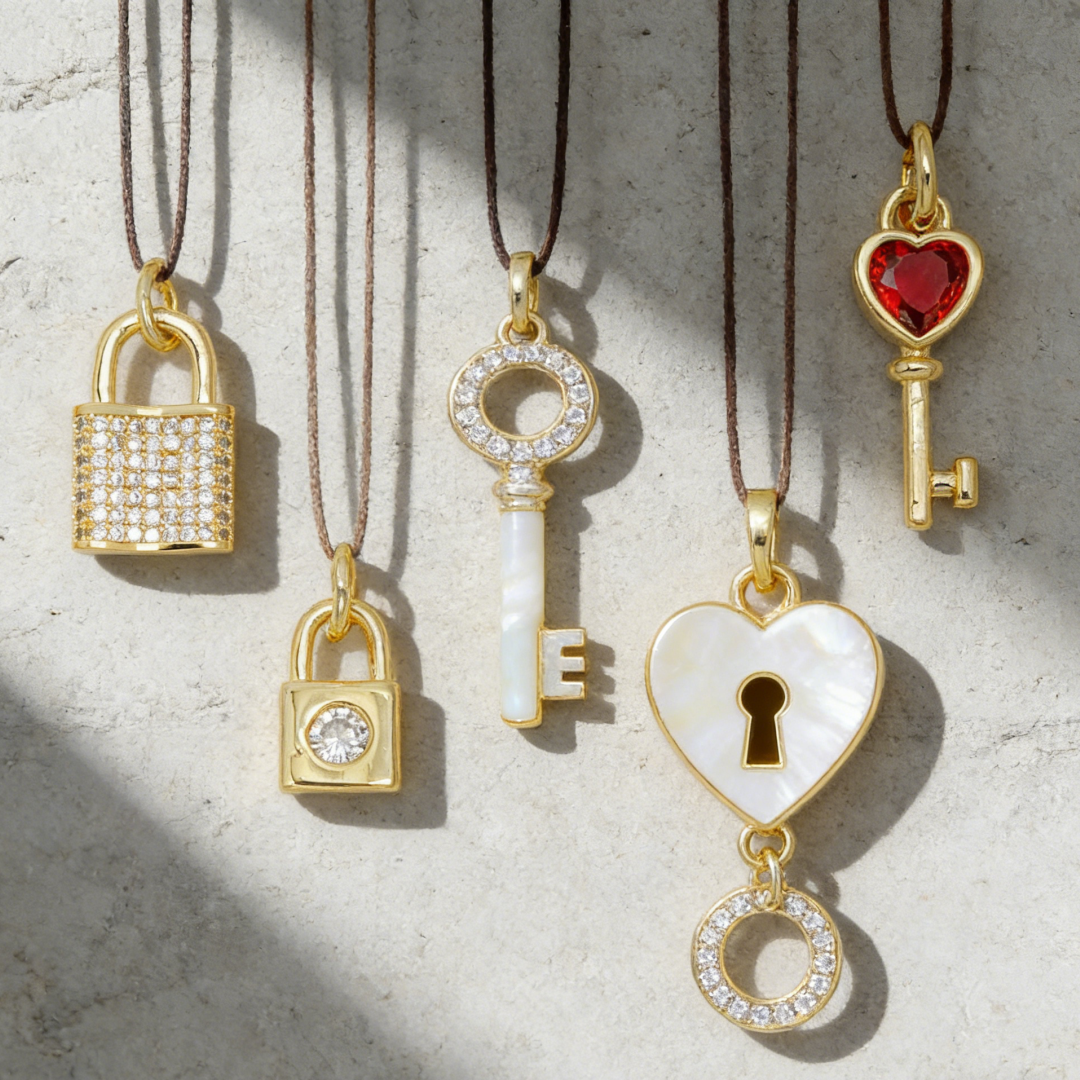 4Pcs Pendants Sparkling Heart  – Vintage Fashion Jewelry Necklaces recenzja i cena