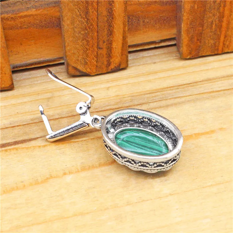 Flower Oval Malachite Dangle E – Vintage Fashion Look recenzja i cena